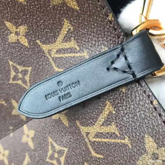 VUITTON NÉONOÉ LOUIS 0427